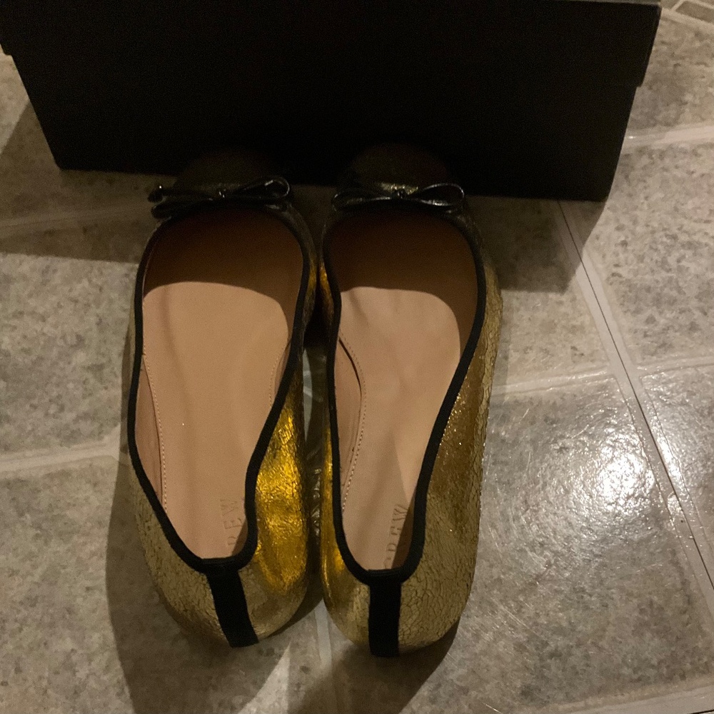 J.CREW LILY BALLET FLATS IN CRACKLED LEATHER, ITEM G7845, SIZE 8.5, COLOR: GOLD - Picture 4 of 6